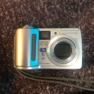 Olympus C-5500 Digital Camera